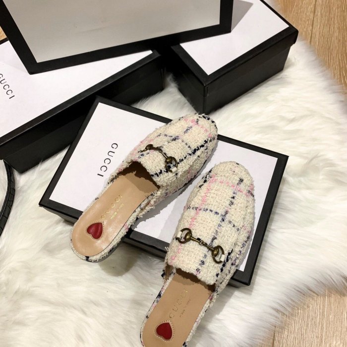 flat sandals slippers shoes  size 35-44,with box, SS60-769