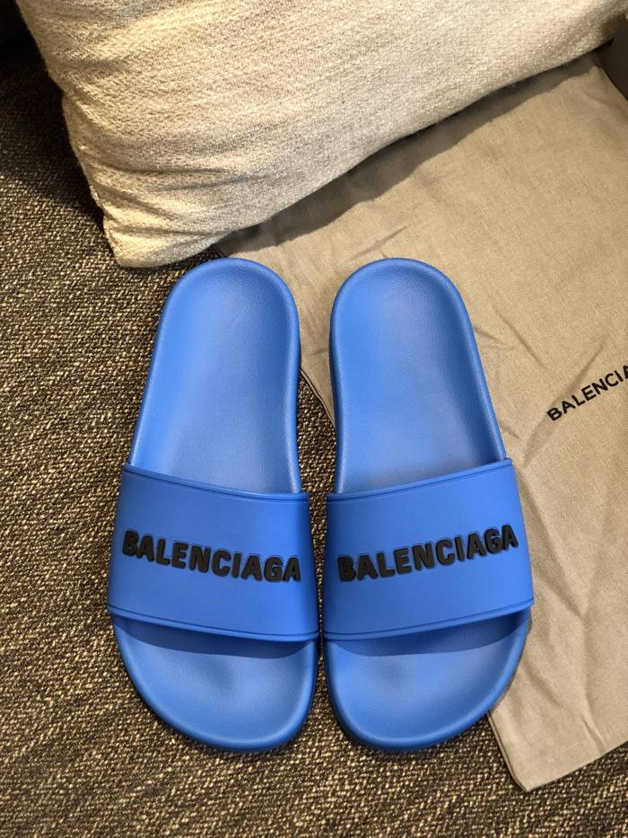Flat leather sandals slippers , size 35-40  , with box,  SS50-893-898