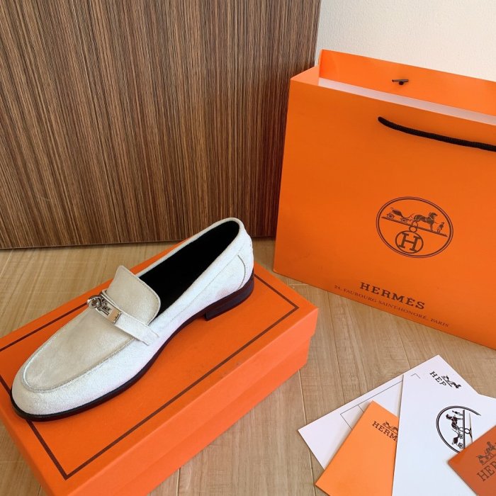 Women flat shoes, size 35-42, with box, SS70-1069