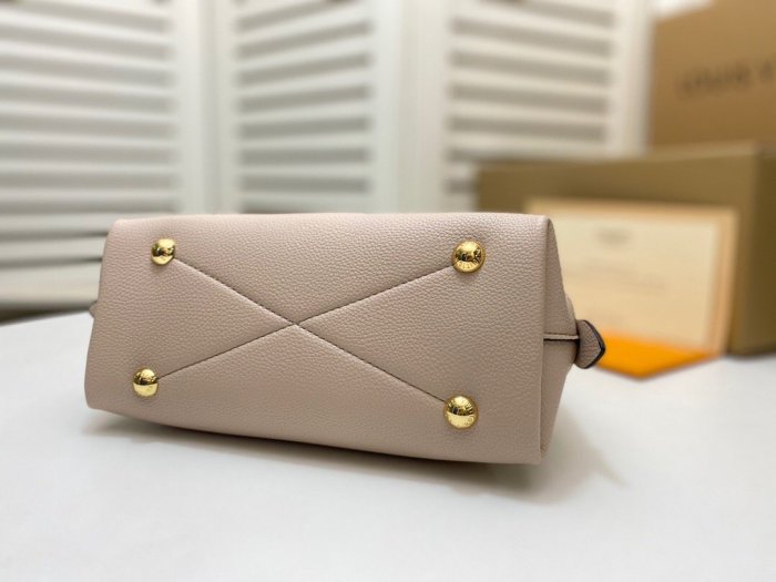 Leather Neo Aima BB bag ,AAAAA ,size 25x18x12cm,  B110