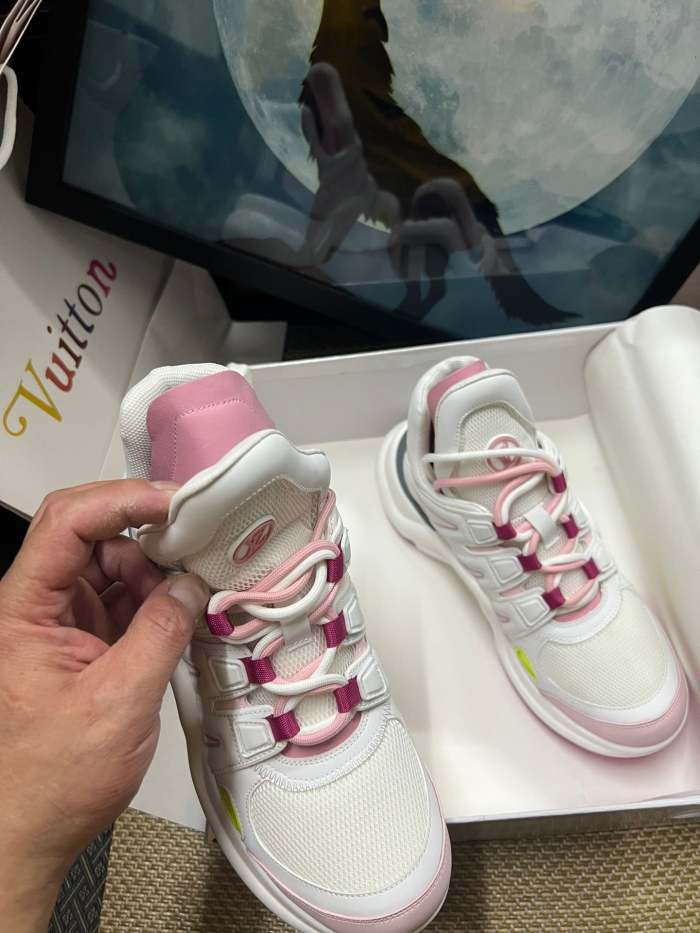 women sneakers shoes, size 35-41 , SS98-320-322