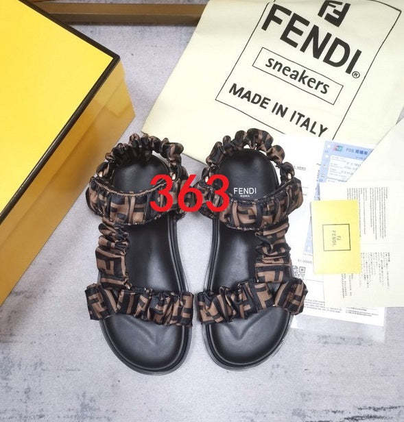 women  sandals, size 35-43,with box, SS80-363