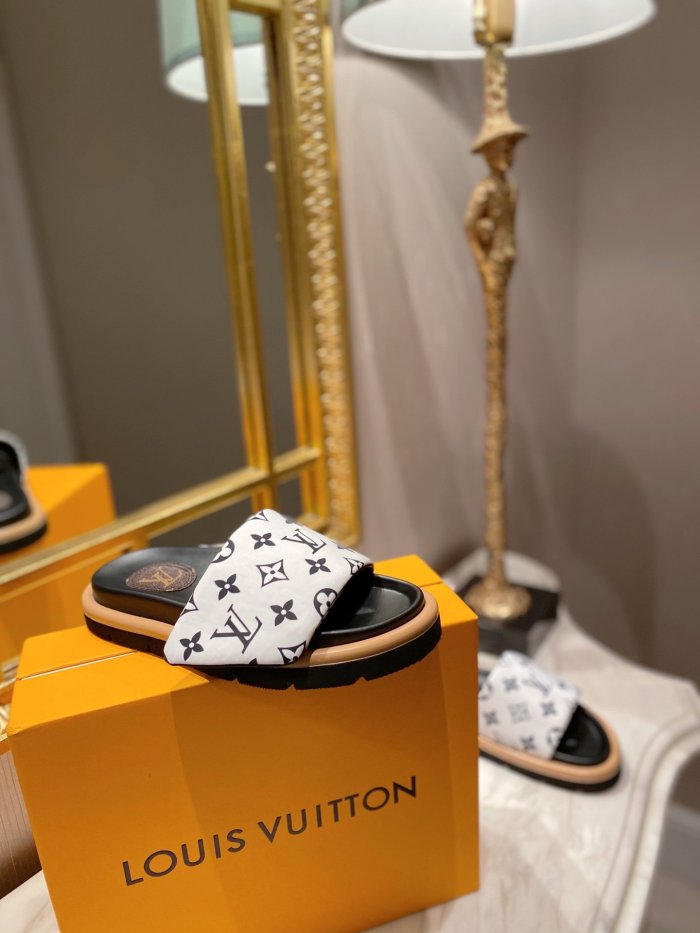 Women flat shoes, size 35-41, with box, SS60-1076-1079