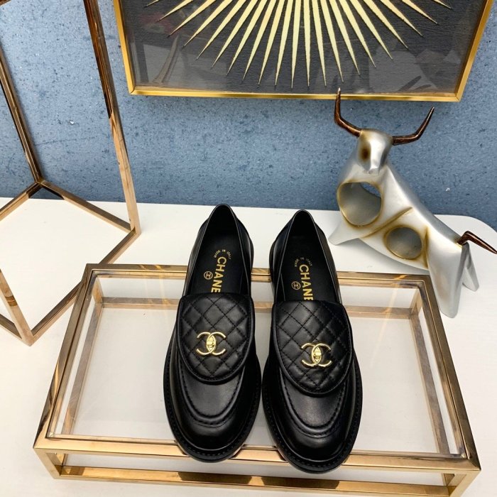 Women flat shoes, size 35-40, with box , SS70-951-953