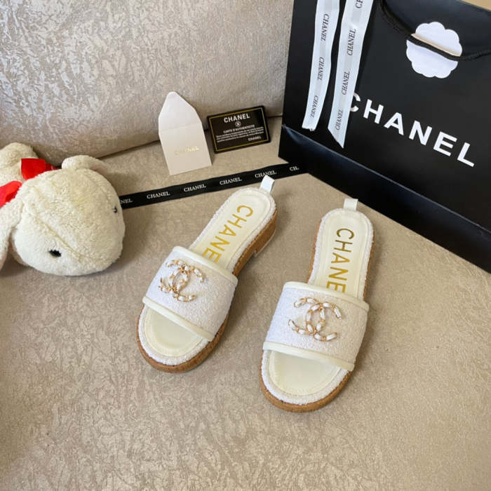 Flat leather sandals slippers , size 34-41 , with box, SS60-1345-1348
