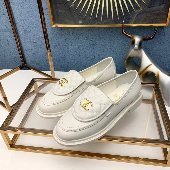 Women flat shoes, size 35-40, with box , SS70-951-953