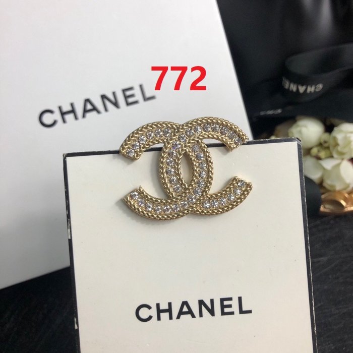 brooch  with box