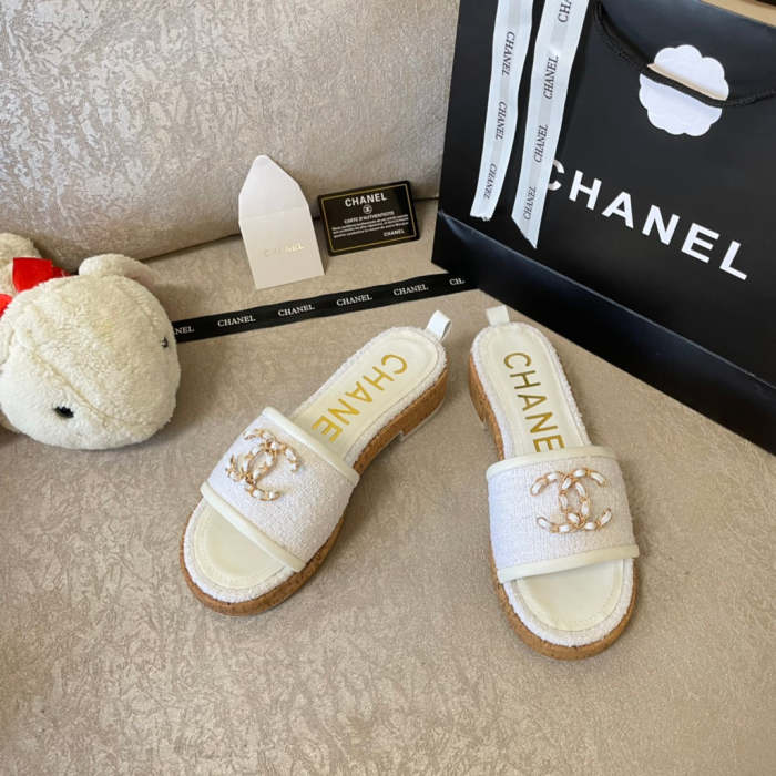 Flat leather sandals slippers , size 34-41 , with box, SS60-1345-1348
