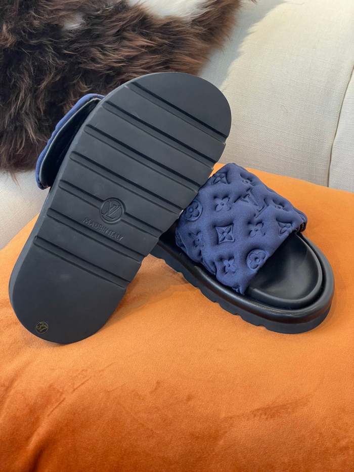 Flat leather sandals slippers , size 35-41 ,with box, SS60-1454-1458