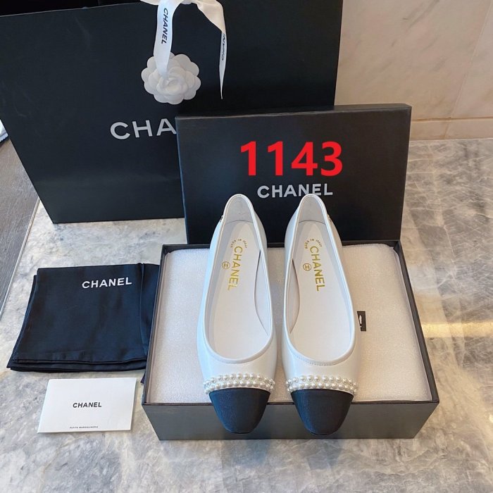 Women flat shoes, size 35-40, with box, SS60-1142-1143