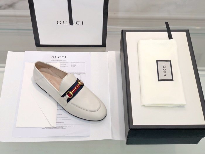 flat shoes  size 35-44, with box, SS60-785