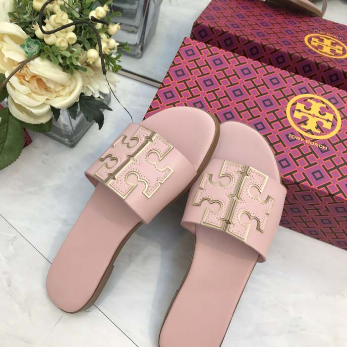 Flat leather sandals slippers , size 34-40 ,with box, SS50-962