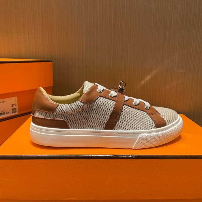 women flat sneakers shoes, size 35-40,with box , SS80-374-375