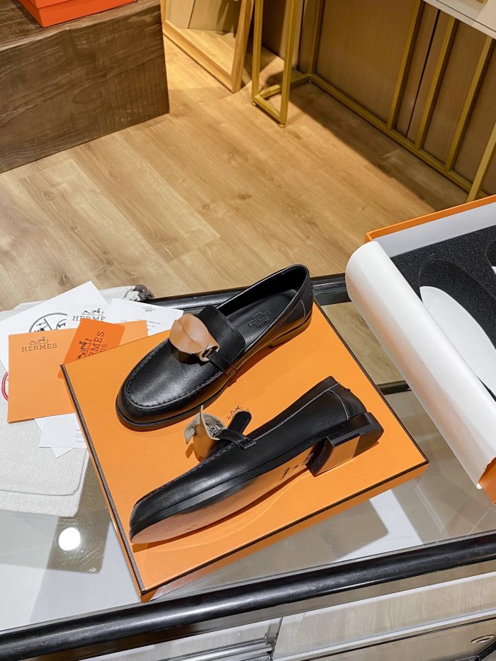 Women flat shoes, size 34-42, with box, SS70-1085