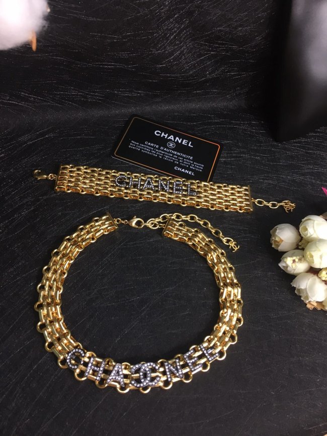 necklace bracelet jewelry ,with box, J38