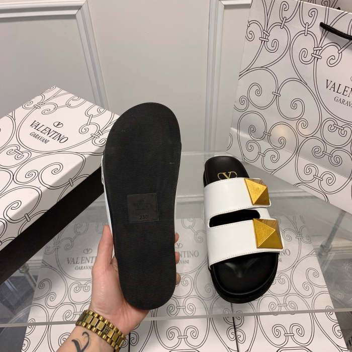 Flat leather sandals slippers , size 34-41 ,with box, SS60-1489-1490