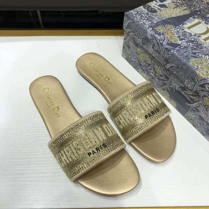 Flat leather sandals slippers , size 34-42 ,with box, SS60-1536-1540