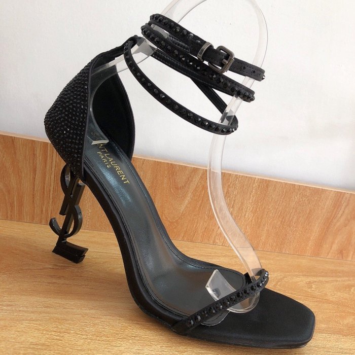 women leather heel shoes , size 35-42 , with box, SS80-74