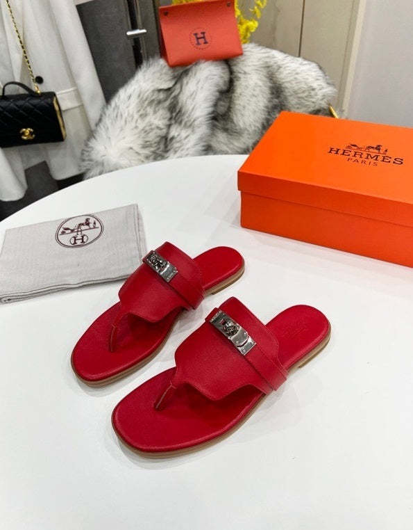 Flat leather sandals slippers , size 35-44 ,with box, SS70-1202-1207