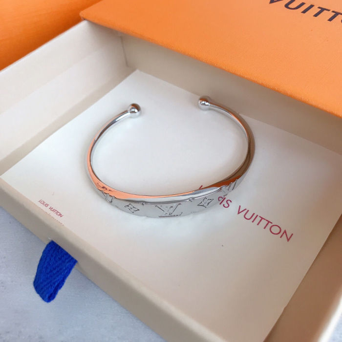 bracelet jewelry ,with box,  J25-1185
