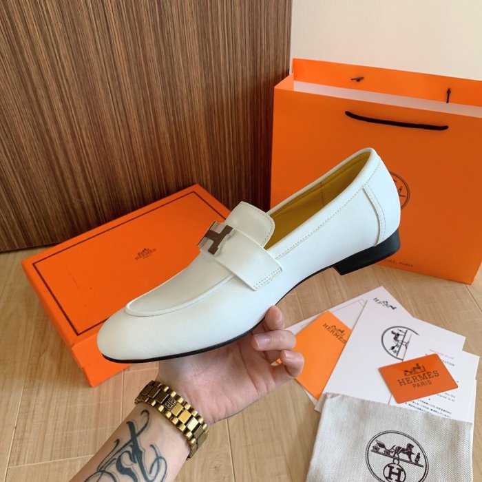 Women flat shoes, size 34-42, with box, SS70-1076