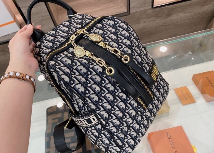 canvas and split leather, AAA, no box,size: 27x32cm,B68-4960