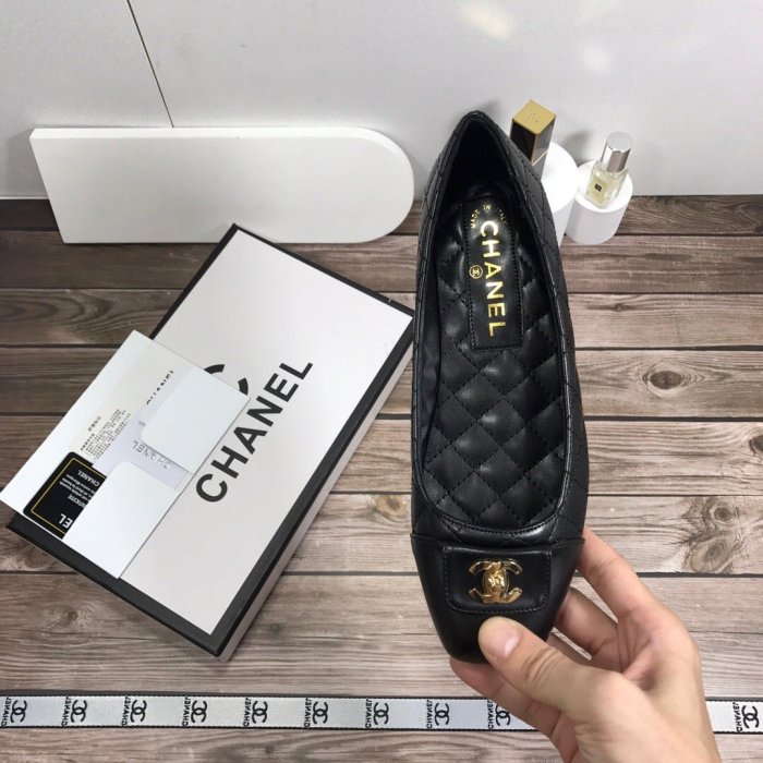 Women flat shoes, size 35-40, with box, SS60-975-976