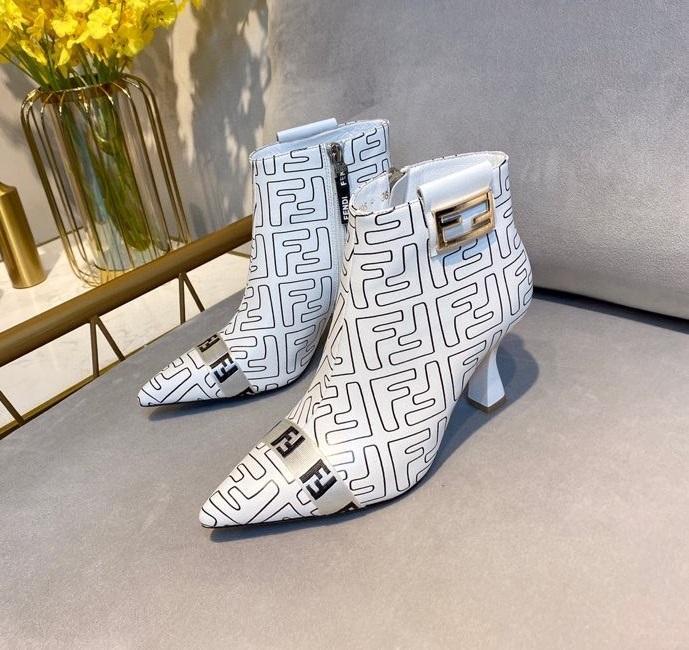 women boot shoes, size 35-41, with box, SS110-119-122