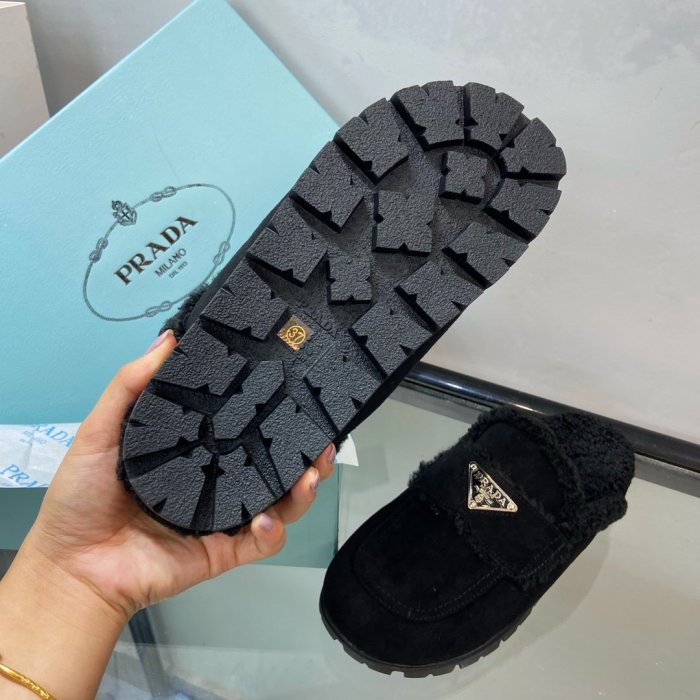 Women flat shoes, size 35-40, with box, SS60-1068-1069