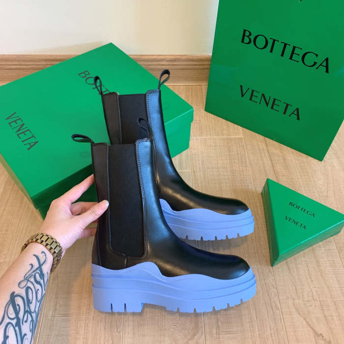 women boot shoes, size 35-40, with box, SS80-304