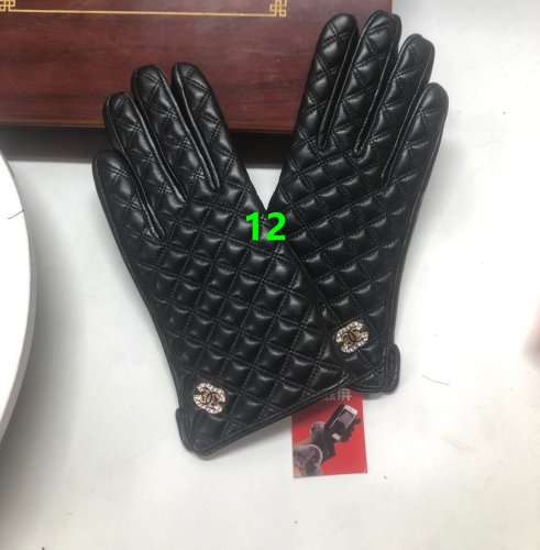 Women's fur leather gloves
