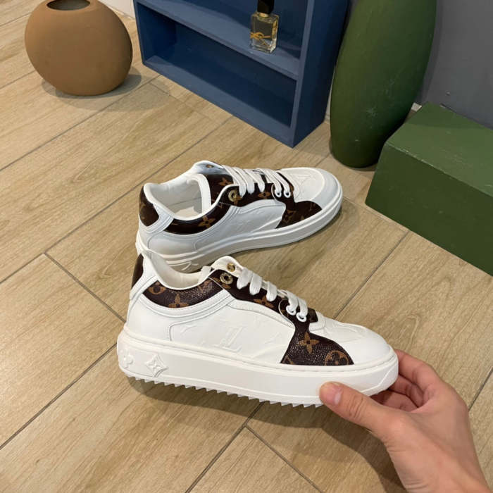 Women flat sneakers shoes, size 35-41, with box, SS70-1137