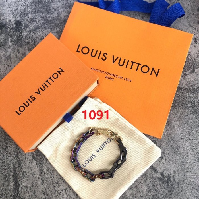 bracelet jewelry ,with box,  J25