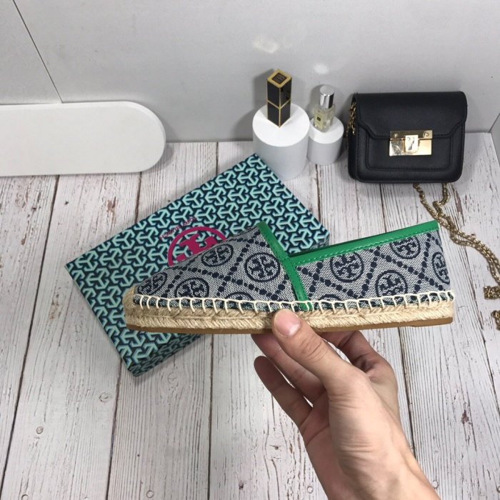 Women flat shoes, size 35-40, with box, SS60-991-993