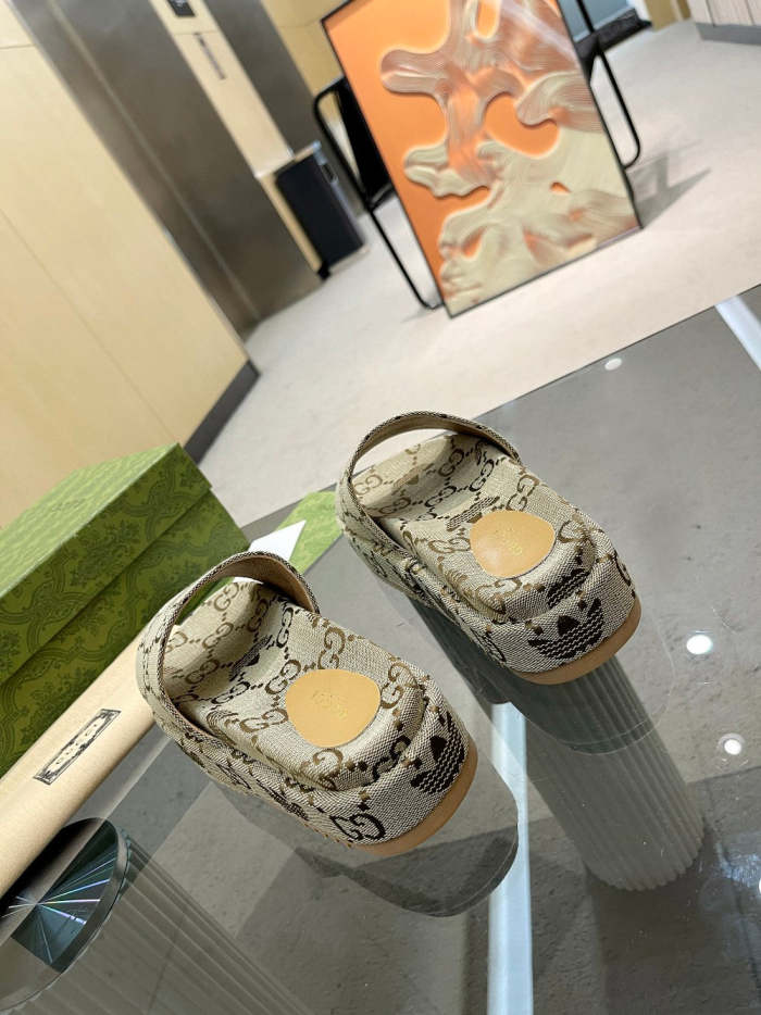 Flat sandals slippers , size 35-43, SS60-1844-1846