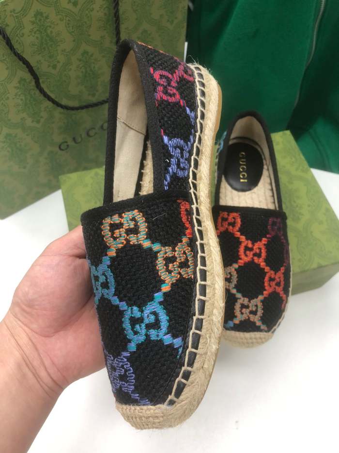 Women flat shoes ,size 35-41 ,with box, SS60-1520