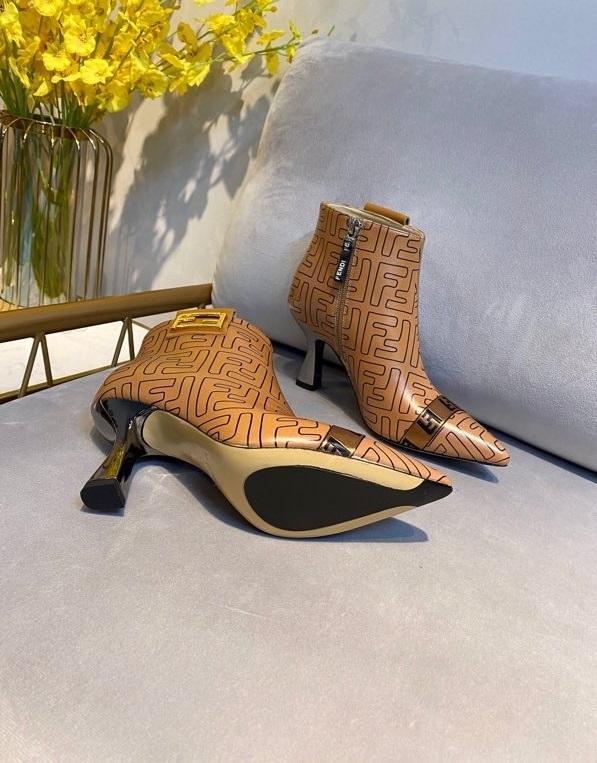 women boot shoes, size 35-41, with box, SS110-119-122