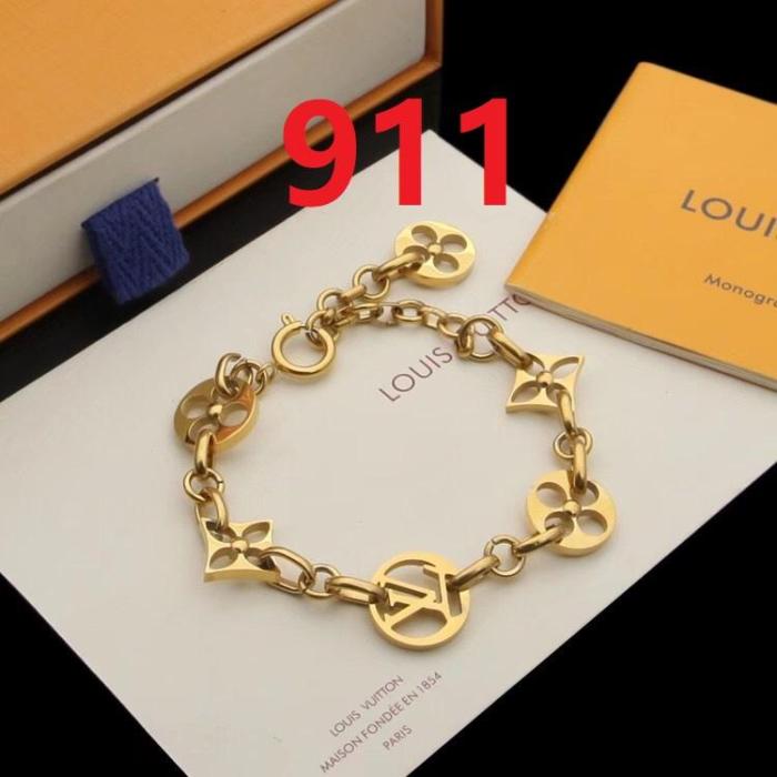 bracelet jewelry ,with box,  J25