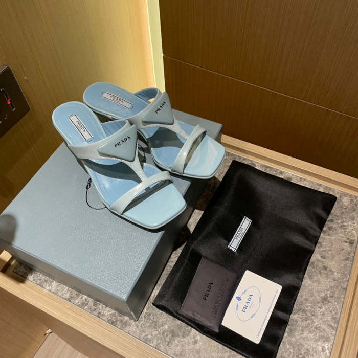 Flat leather sandals slippers , size 35-40 , with box, SS60-1384-1389