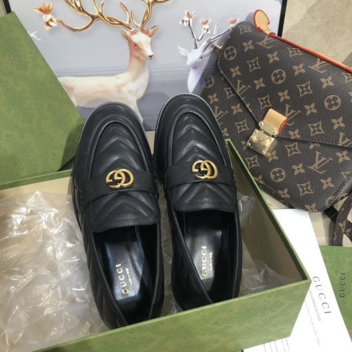 Women flat shoes, size 35-40, with box, SS70-1105