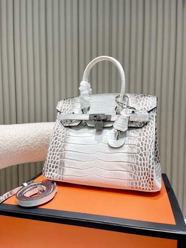 leather bag, AAAAA,Size 30*21*16cm,no box, B130-18