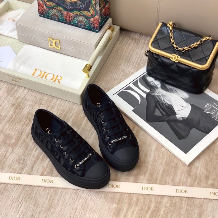 Women flat shoes, size 35-41, with box , SS70-994