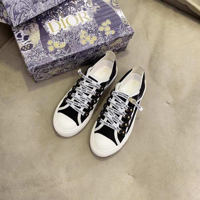 women flat sneakers shoes, size 35-40 with box , SS70-1287-1288