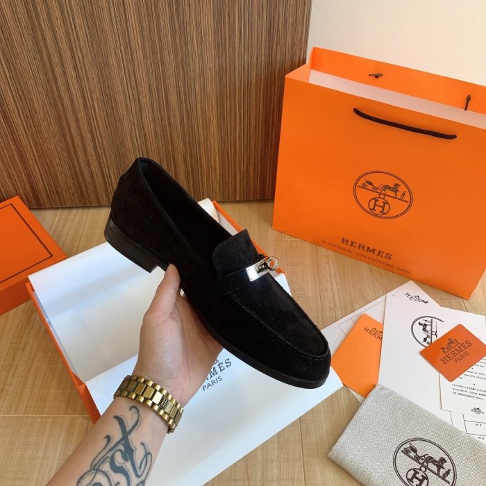 Women flat shoes, size 35-42, with box, SS70-1067