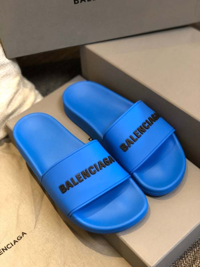 Flat leather sandals slippers , size 35-40  , with box,  SS50-893-898