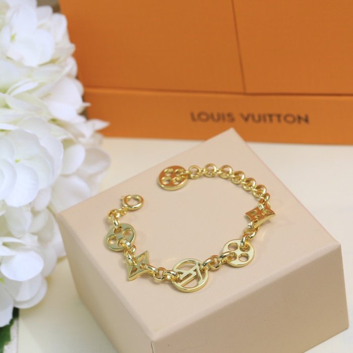 bracelet jewelry ,with box,  J25-1032