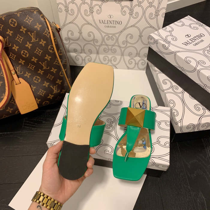 Flat leather sandals slippers , size 35-40 ,with box, SS50-967-972