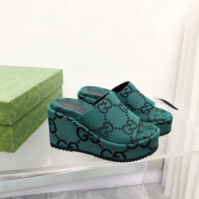2022 new slippers,size 35-44,with box , SS70-1298-1303