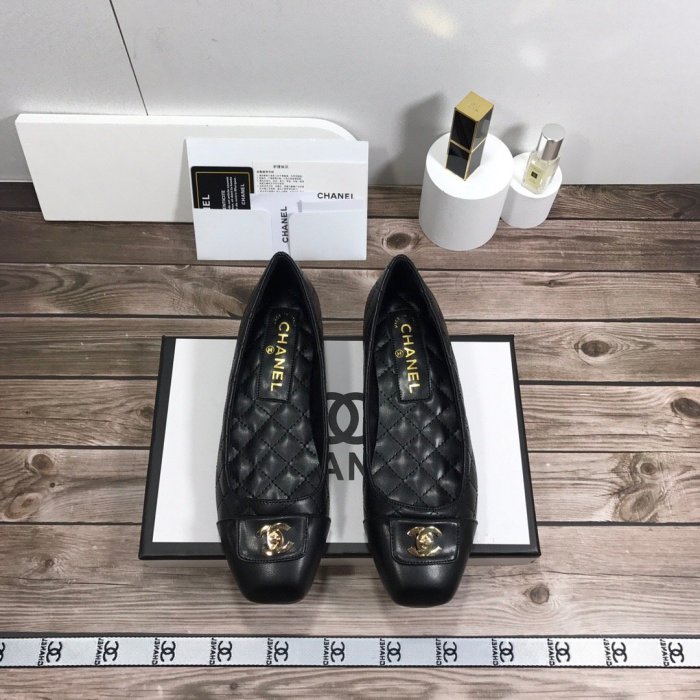 Women flat shoes, size 35-40, with box, SS60-975-976