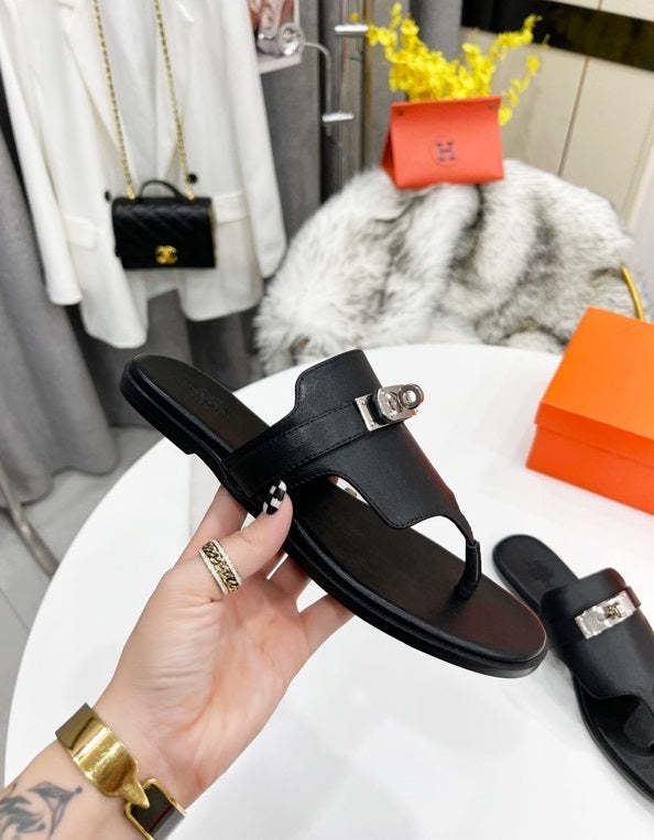 Flat leather sandals slippers , size 35-44 ,with box, SS70-1202-1207